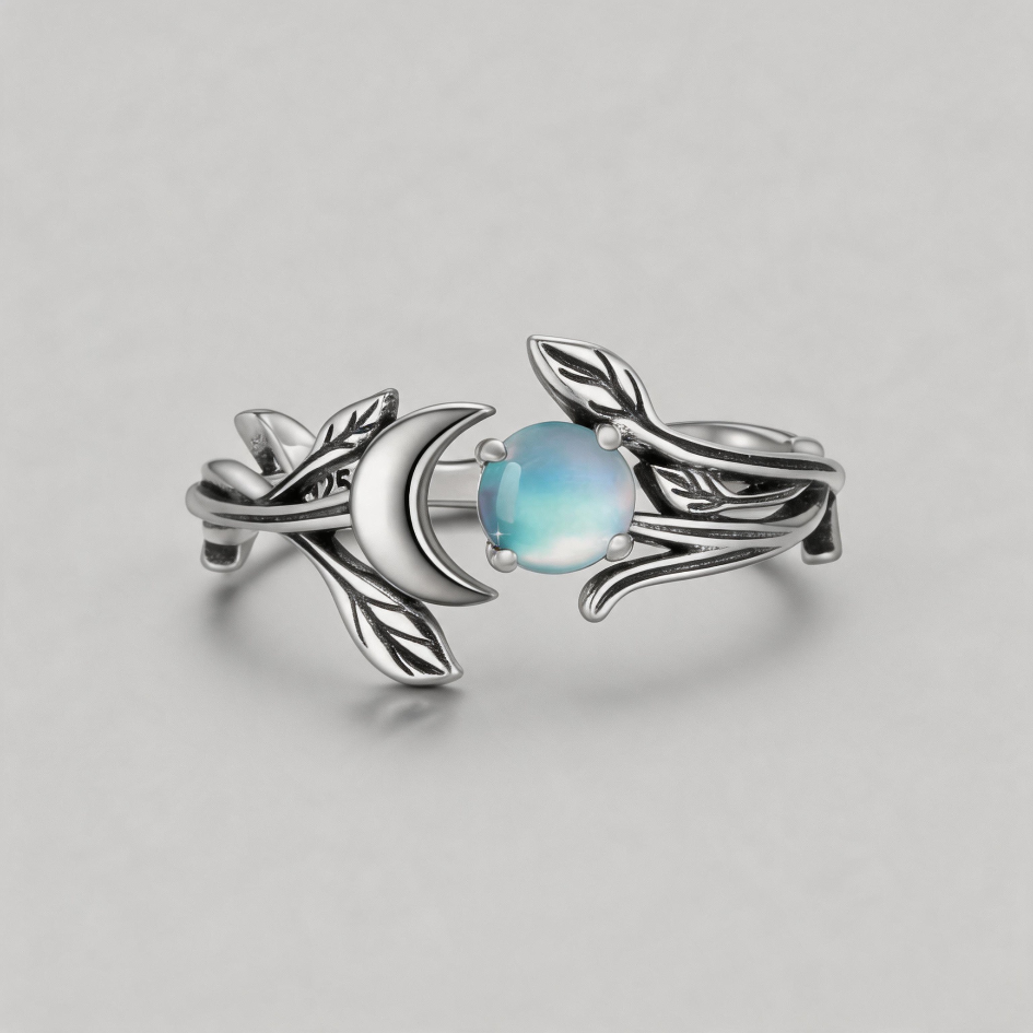 MOONLEAF GLOW.Sterling Silver Moonstone Ring