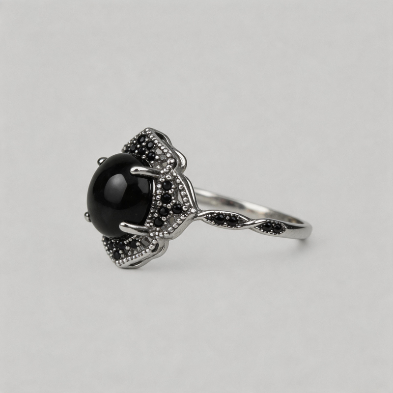 OBSIDIAN STARLIGHT.Vintage Black Onyx Inlay Ring