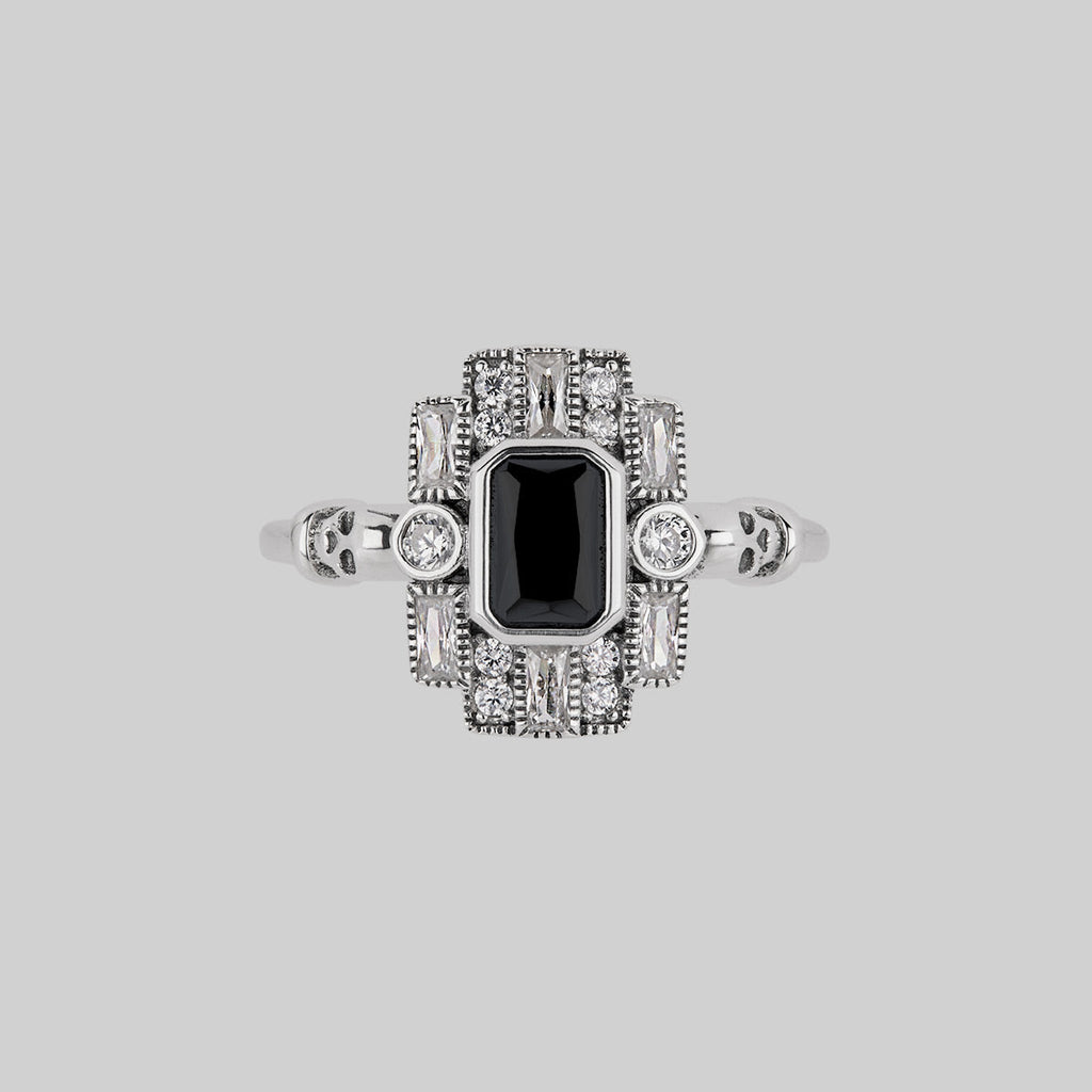 DECO. Skull & Black Spinel Cocktail Ring - Silver