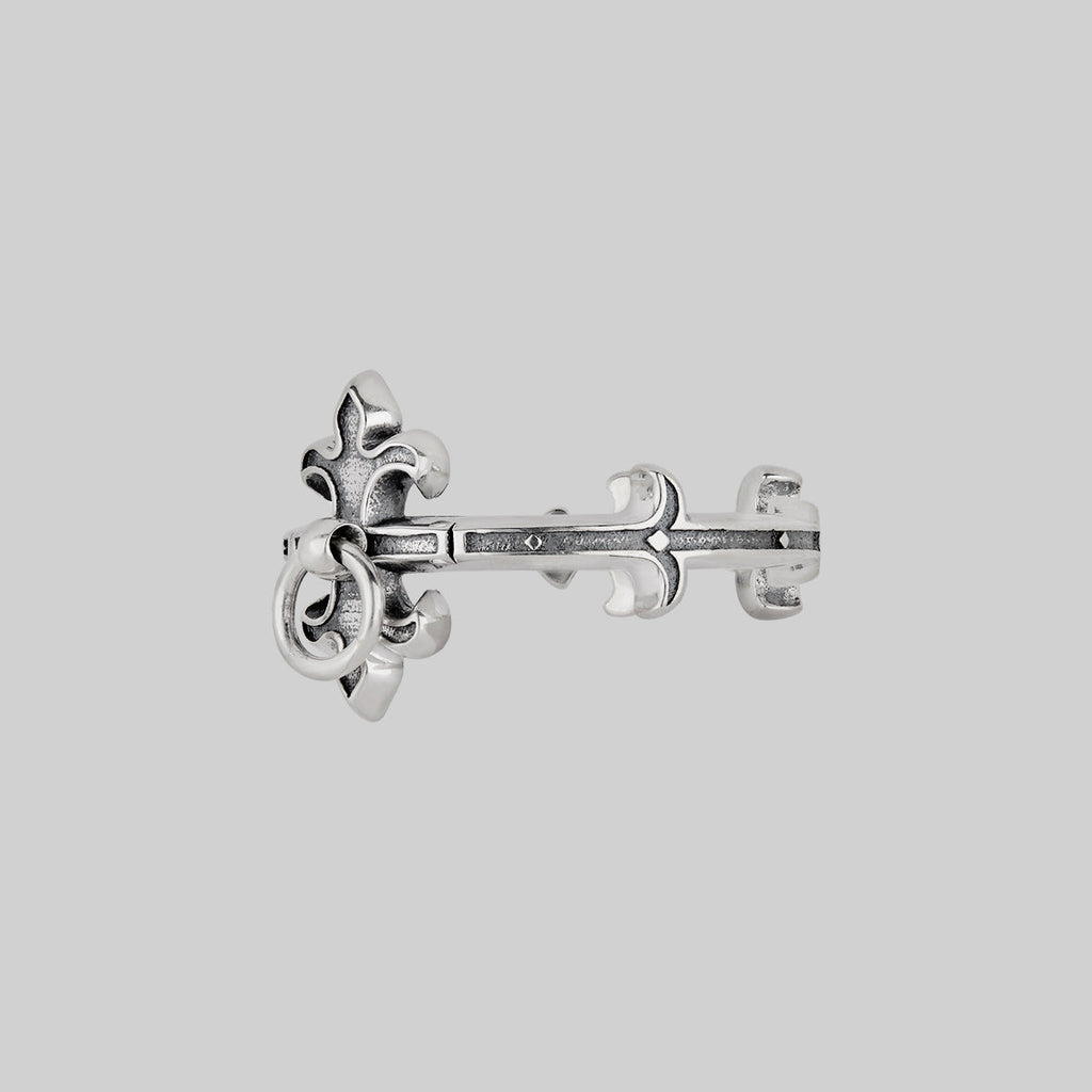 FORTIFY. Medieval Gate Knocker Ring - Silver