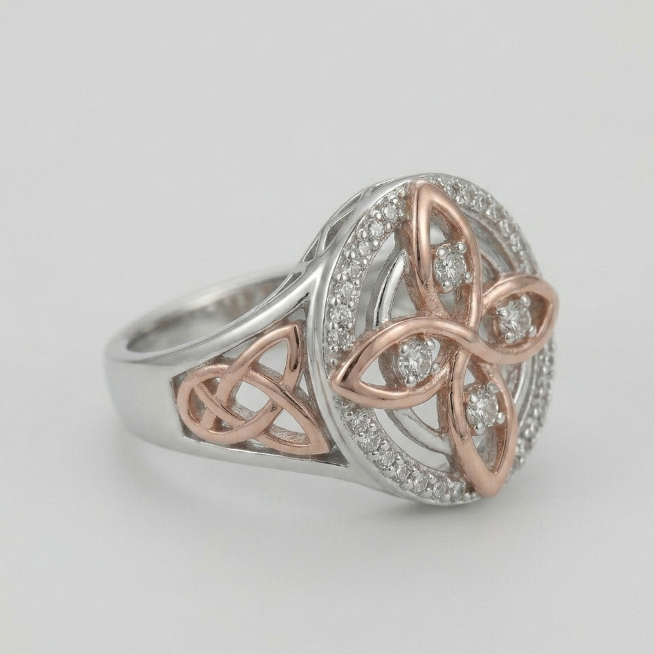 CELESTIL LABYRINTH.Celtic Knot Two-Tone S925 Sterling Silver Ring
