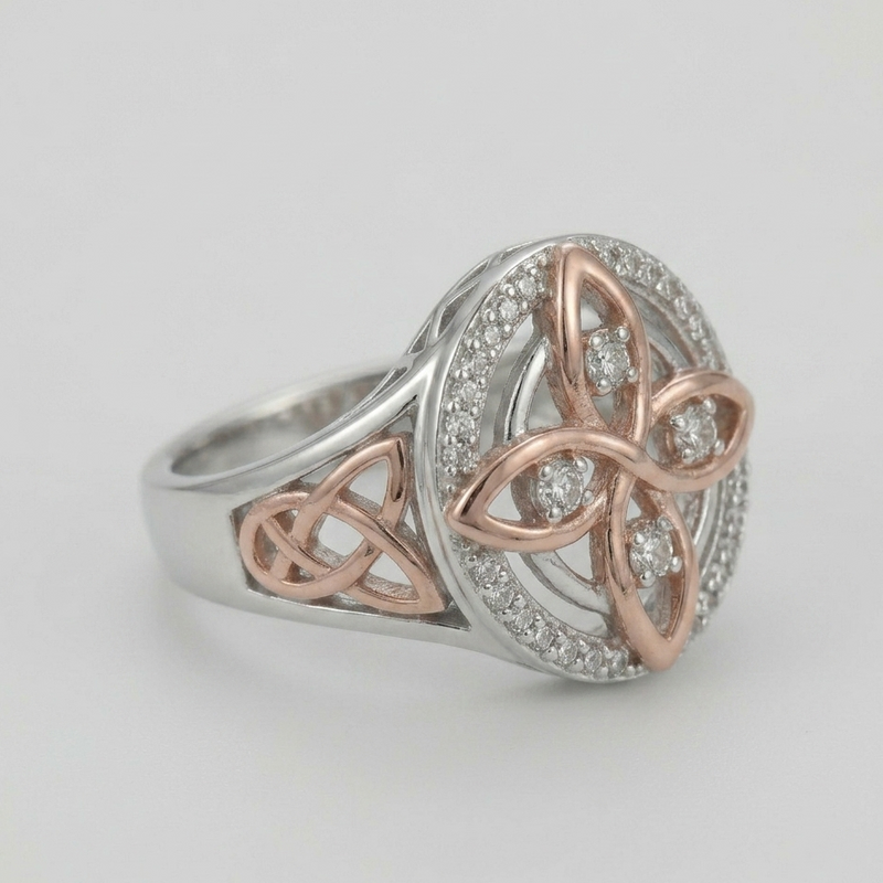 CELESTIL LABYRINTH.Celtic Knot Two-Tone Ring - Silver