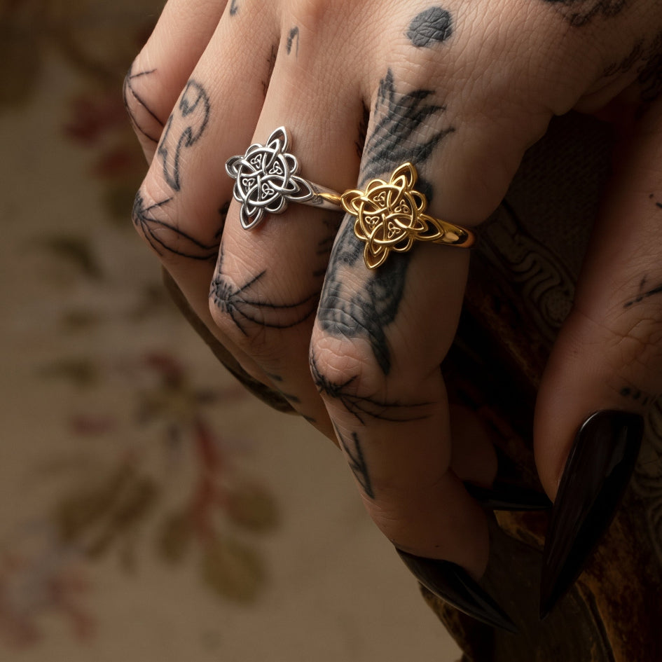 ETERNAL KNOT. Celtic Trinity Interlace Ring - Silver