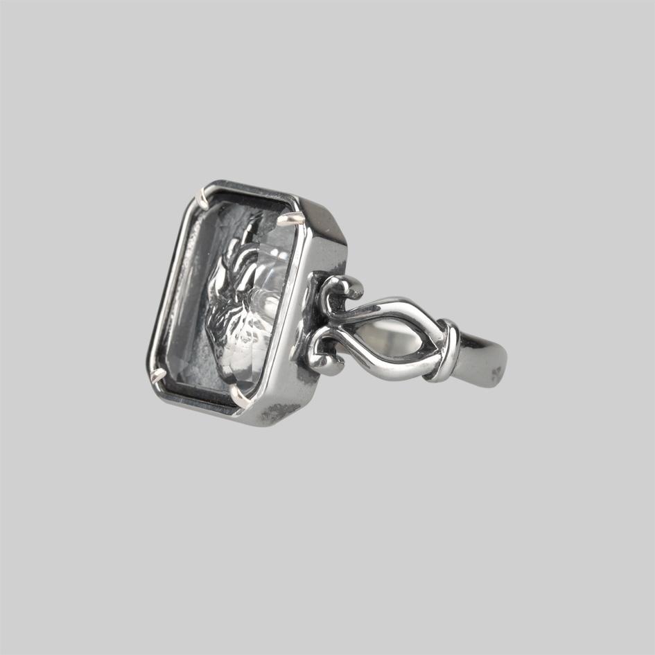 HEART KEEPER. Anatomical Heart Under Glass™ Ring - Silver