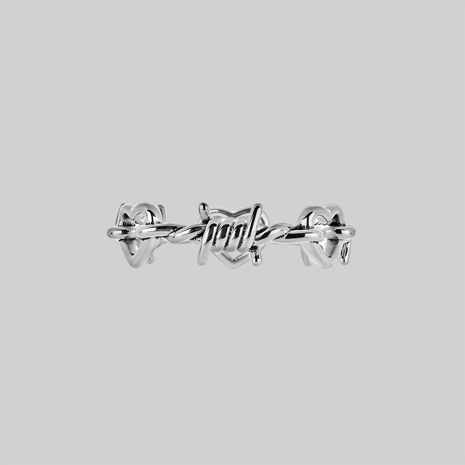 BOUND. Hearts & Barbed Wire Band Ring - Silver