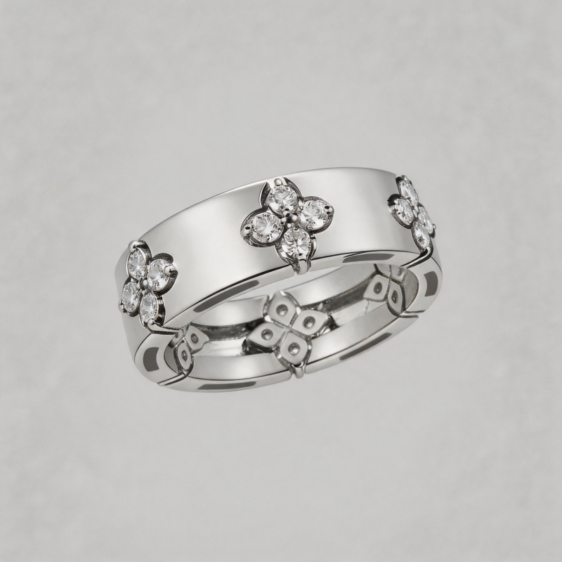 LUCKY CLOVER. Classic Four-Leaf Ring - Silver