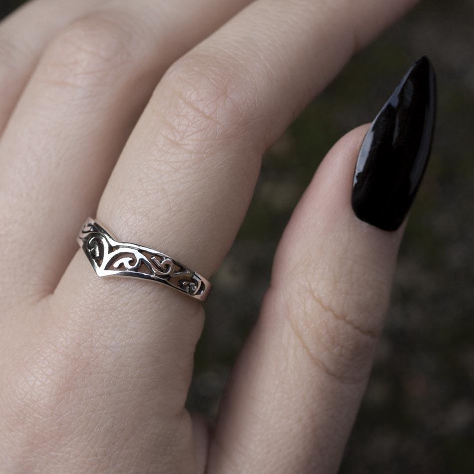 TRIBE. Silver Chevron Ring