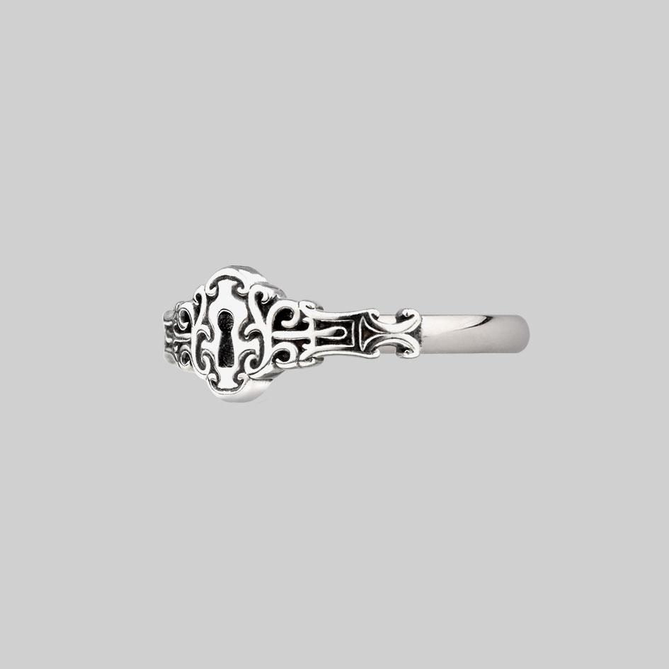 NO KEY. Door Lock Ring - Silver